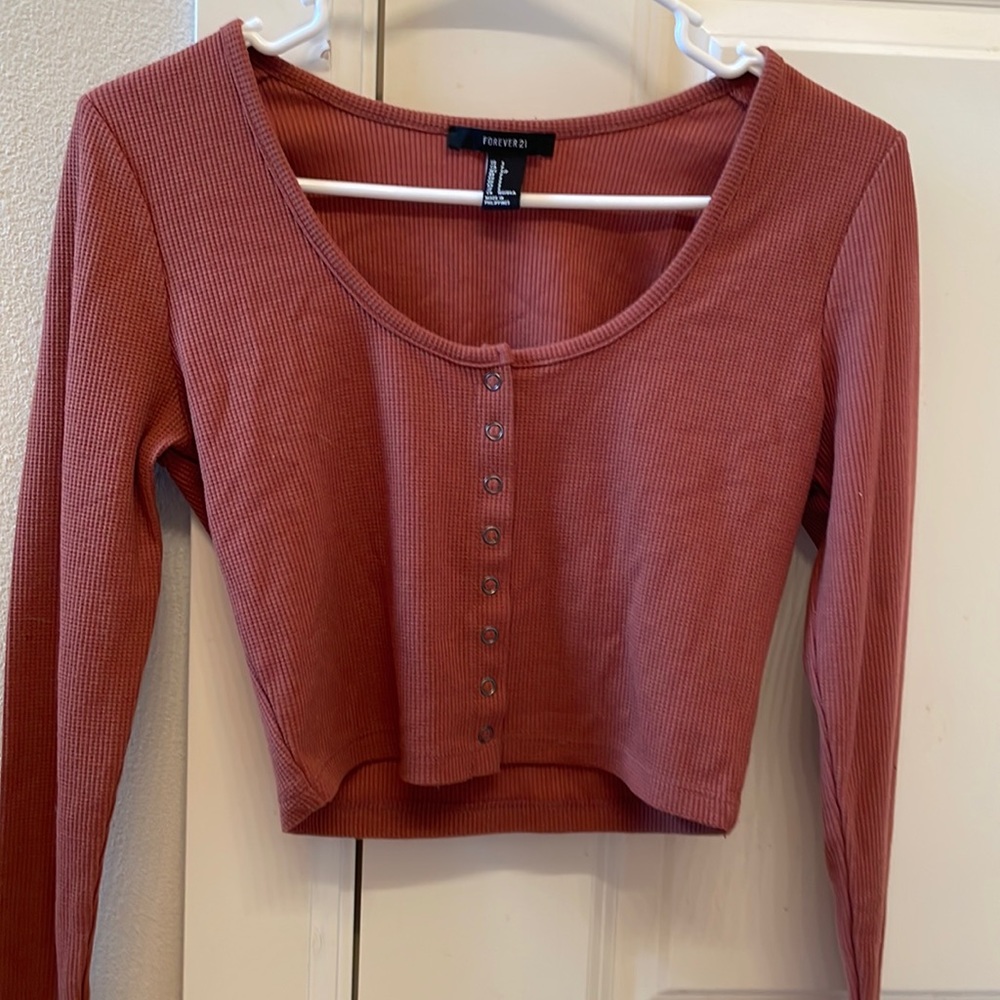 Small Forever 21 Long Sleeve Button-up Long Sleeve T-Shirt